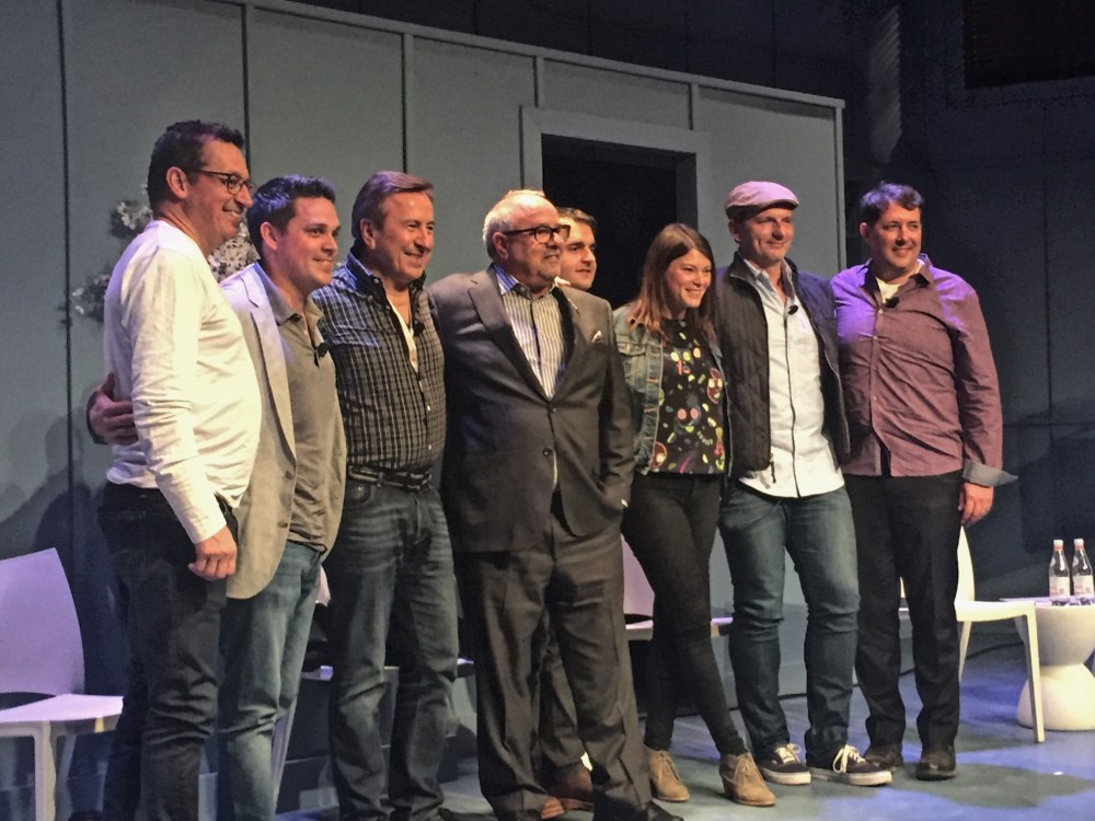 5473FBEF-B063-4F3B-A6E1-6A12AD3F9061